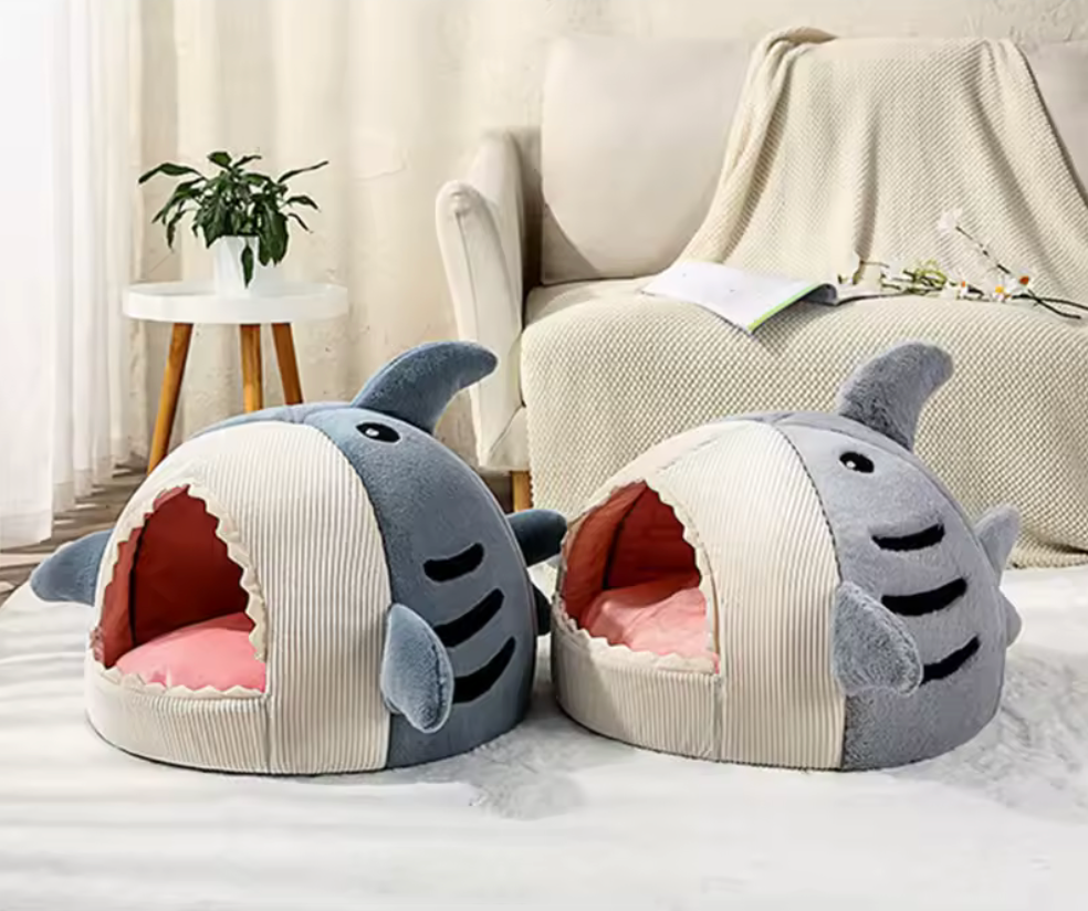 The Shark Attack (Official Bed)